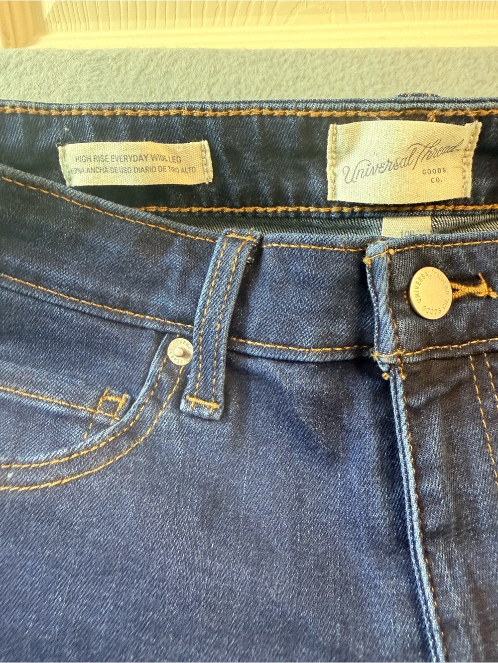 Universal Thread - Wide-Leg Dark Blue Women’s Jeans - Picture 3 of 11